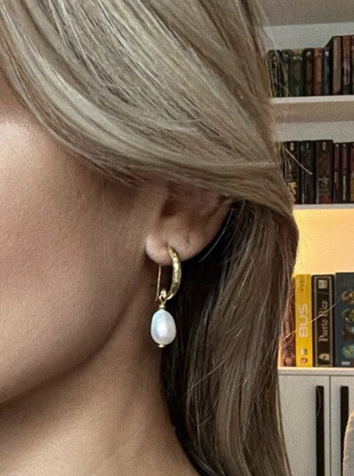 Miranda Single Pearl Earrings