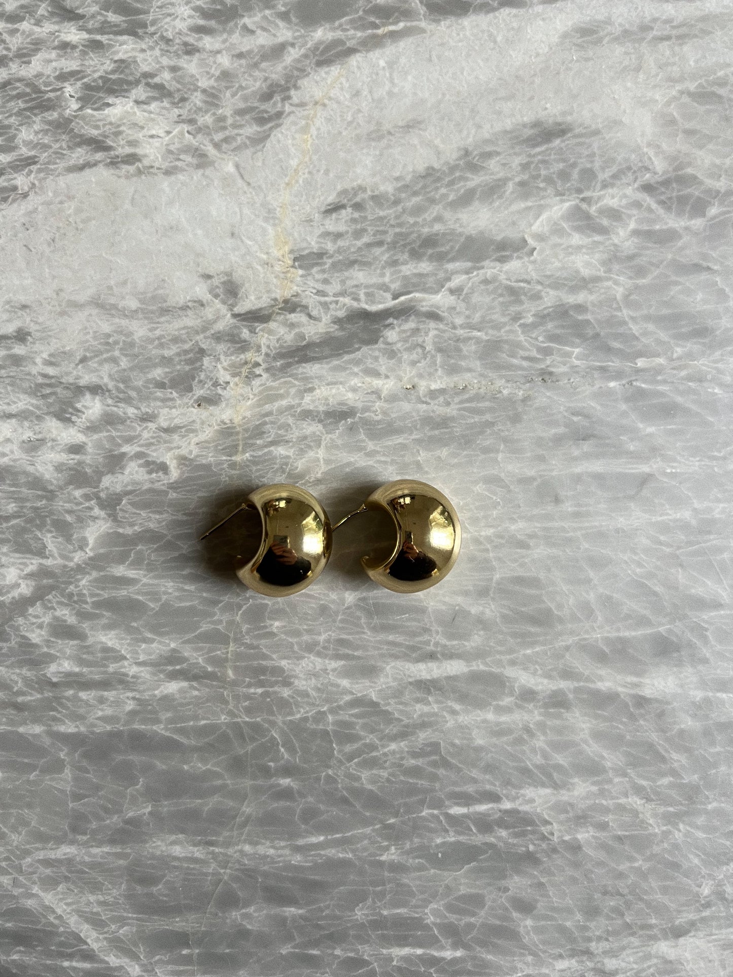 Hollow Hoop Earrings - Gold